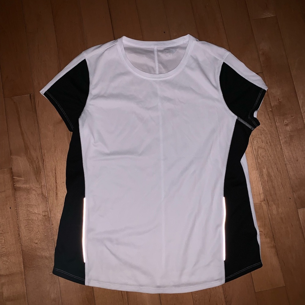 MTA sport white and black dry fit top